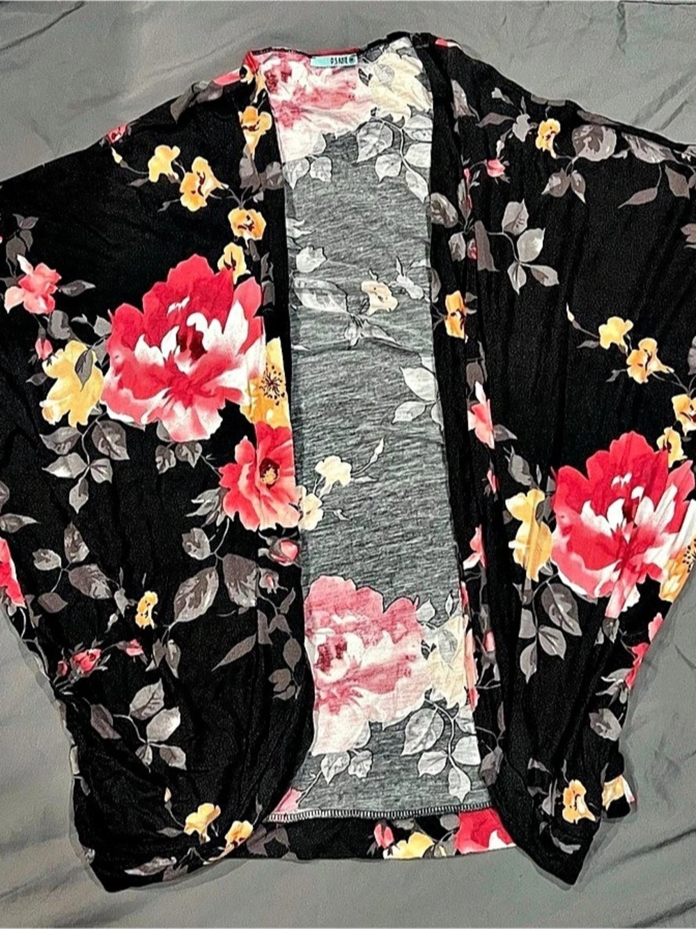 Floral Open Front Top in Black & Pink Like New